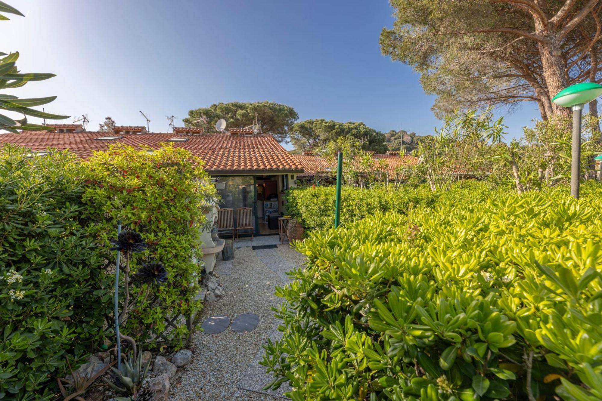 Апартаменты I Chioppi 4 - Goelba Каполивери Экстерьер фото